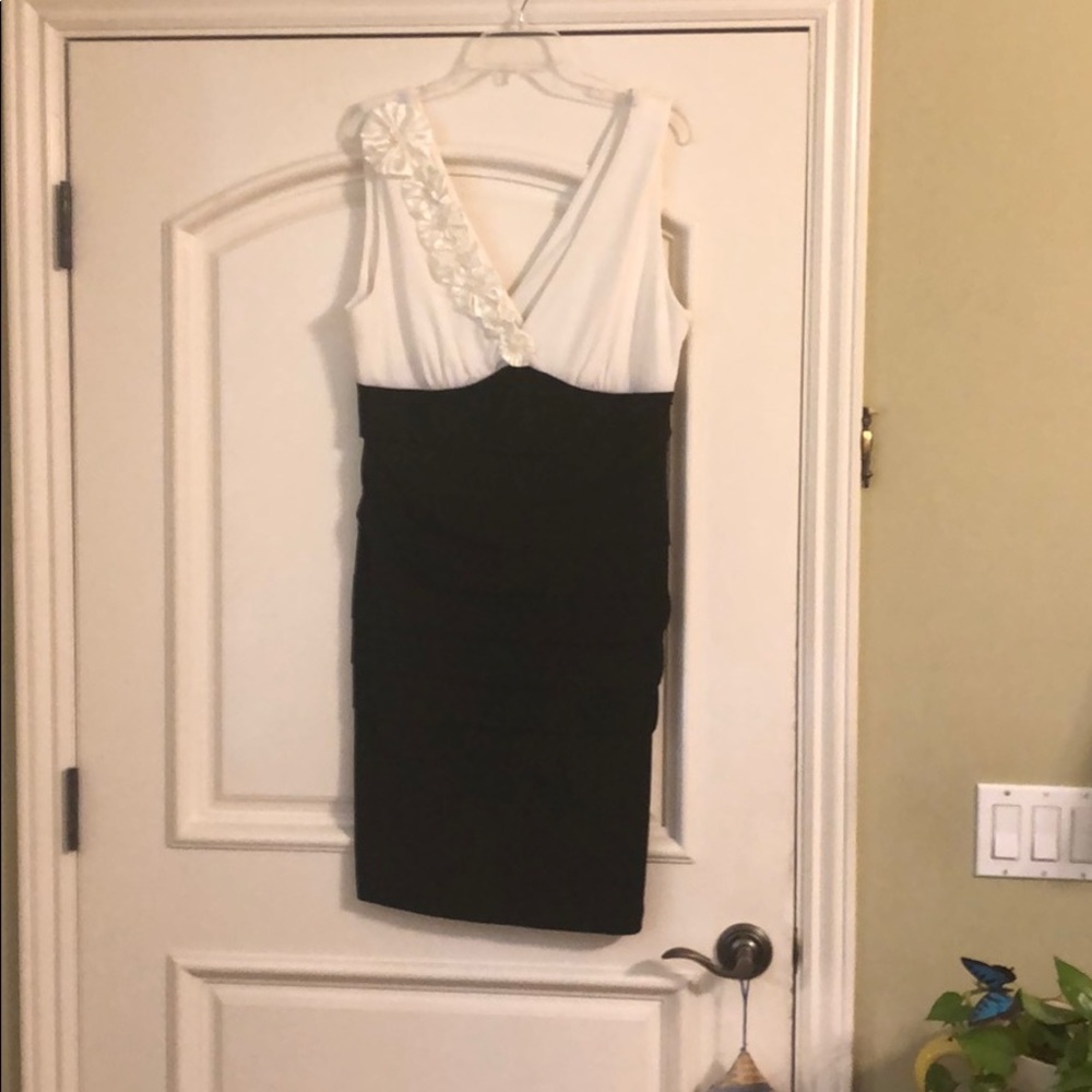Black and white dress Sz 16